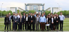 Die TeilnehmerInnen der VII. Aufbauakademie nach dem Besuch im Bundestag © BSH